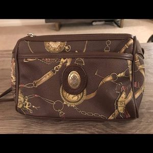 VINTAGE LEATHER SASSON CROSSBODY